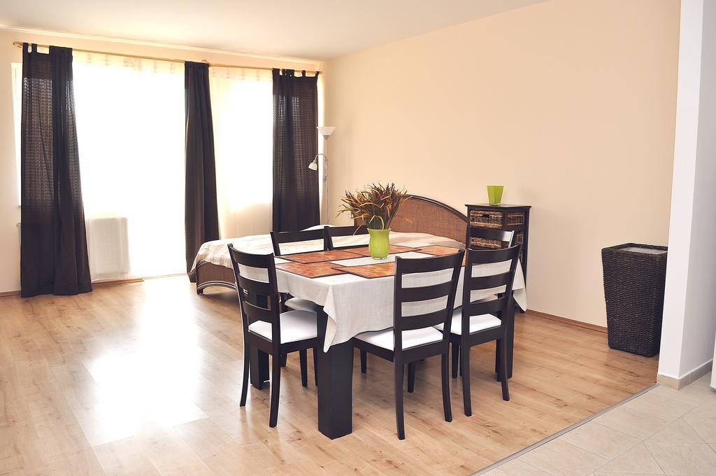 Tisza Palota Apartmanok セゲド 部屋 写真